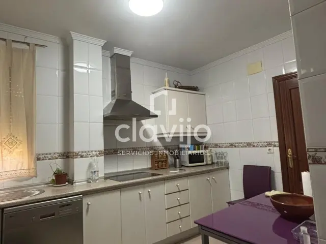 528866_52503776784_3a5eb276-7251-4887-aef0-7dd550b91726